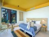 Luxury room with ocean view