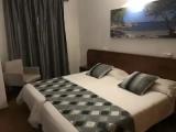 2 Bedrooms Apartment with sea view