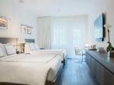 Luxury Quadruple room with balcony