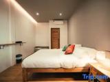 Standard Double room with street view