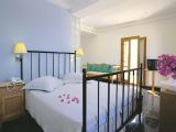Superior Triple room with volcano view