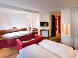 Deluxe Suite with balcony