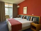 1 Bedroom Standard Double room with balcony and with partial sea view