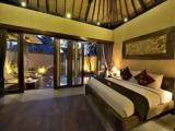 Villa with pool view