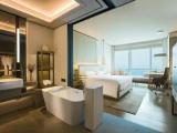 Standard Double room with city view