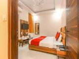 Deluxe Double room with land view