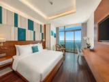 Deluxe Double room with balcony and oceanfront