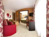 Suite with balcony