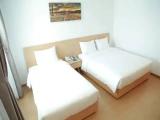 Superior Triple room with city view