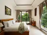 4 Bedrooms Villa
