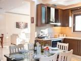 4 Bedrooms Villa