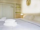 1 Bedroom Apartment with sea view
