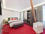 Superior Triple room with city view