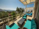 Standard room with balcony and with partial sea view