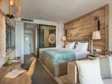 Deluxe room with sea view