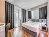 Standard Double room with city view