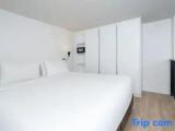 Deluxe Double room with pool view