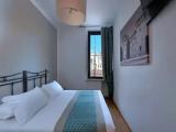 Standard room with city view