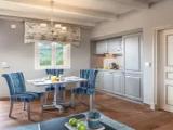 Premium Suite with mountain view