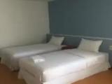 Standard Sextuple room