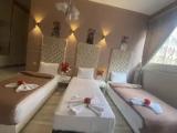Deluxe Triple room with city view