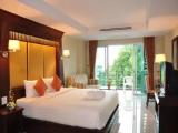 Superior Double room with pool view