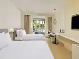 Deluxe Twin room with pool view