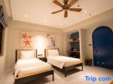 Deluxe Twin room with balcony