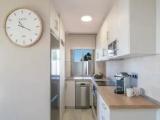 3 Bedrooms Classic Apartment with balcony and beachfront