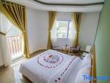 Standard Double room with city view