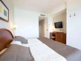 Standard room with pool view