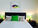1 Bedroom Apartment with harbour view