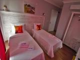Standard Twin room with courtyard view
