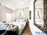 Luxury Suite