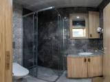 2 Bedrooms Standard Family room with courtyard view
