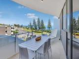 2 Bedrooms Apartment with ocean view