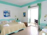 Deluxe Triple room with sea view