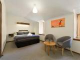 3 Bedrooms Apartment