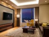 1 Bedroom Deluxe Suite