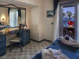 Comfort room with sea view