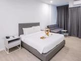 Deluxe Double room with city view