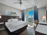 2 Bedrooms Suite oceanfront