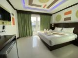 Deluxe Double room with city view