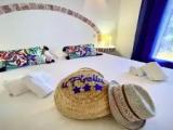 2 Bedrooms Villa
