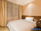 2 Bedrooms Standard Family room