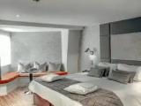 Superior Single Family room