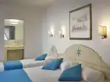Classic Quadruple room