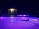 Bungalow with pool view
