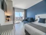 Deluxe Family room with sea view