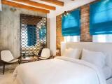 2 Bedrooms Suite with pool view